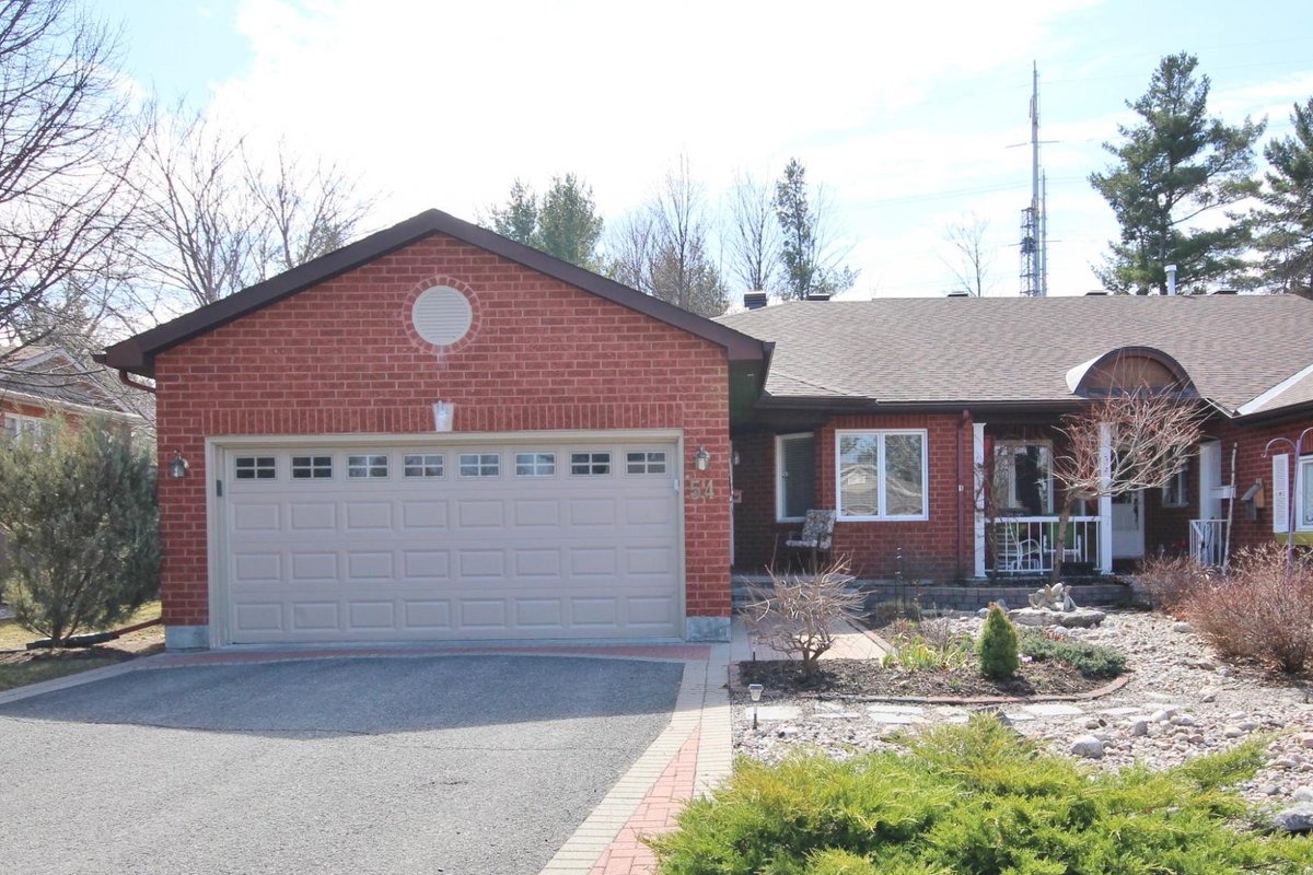 PhilMacMillan's tweet photo. #OpenHouse - Adult lifestyle bunglow
Sunday May 24th 2-4pm
54 Partridge Drive - Bridlewood
$435,000 http://t.co/SOjyAi54nx