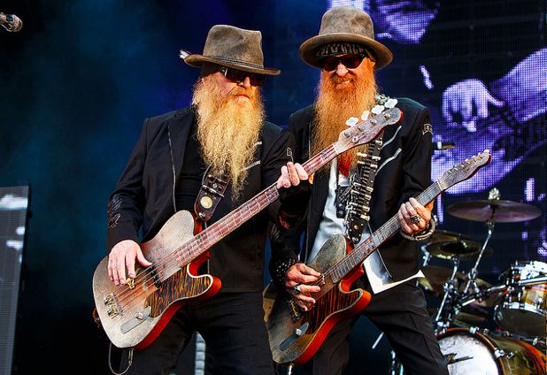 Happy Birthday to sharp-dressed bass player, Dusty Hill! 