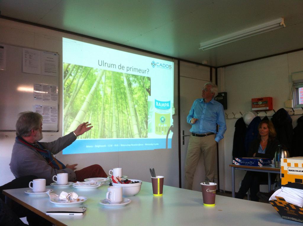 KorBerghuis's tweet photo. Raad@GemDeMarne bij Waterzuivering  met cellulose terugwinning @_CADoS @Noorderzijlvest 'De grote boodschap' te Ulrum http://t.co/4BZ49f9rrw