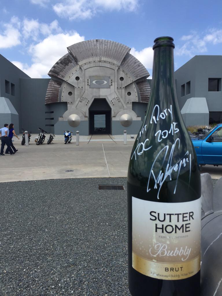 rorymasini's tweet photo. Sweet schwag! Thanks @blick, @oakley and especially @petosagan! #ATOC2015 #bubbly from final #podium! http://t.co/QPWkvmThQZ