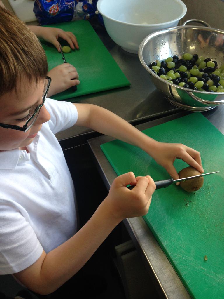 LearningLucy2L's tweet photo. We developed our culinary skills today! http://t.co/99qn55TAZ9