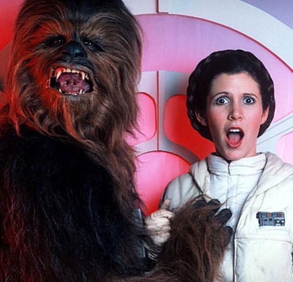 Peter Mayhew HAPPY BIRTHDAY today....same age as George Lucas who had his birthday 5 days ago. 