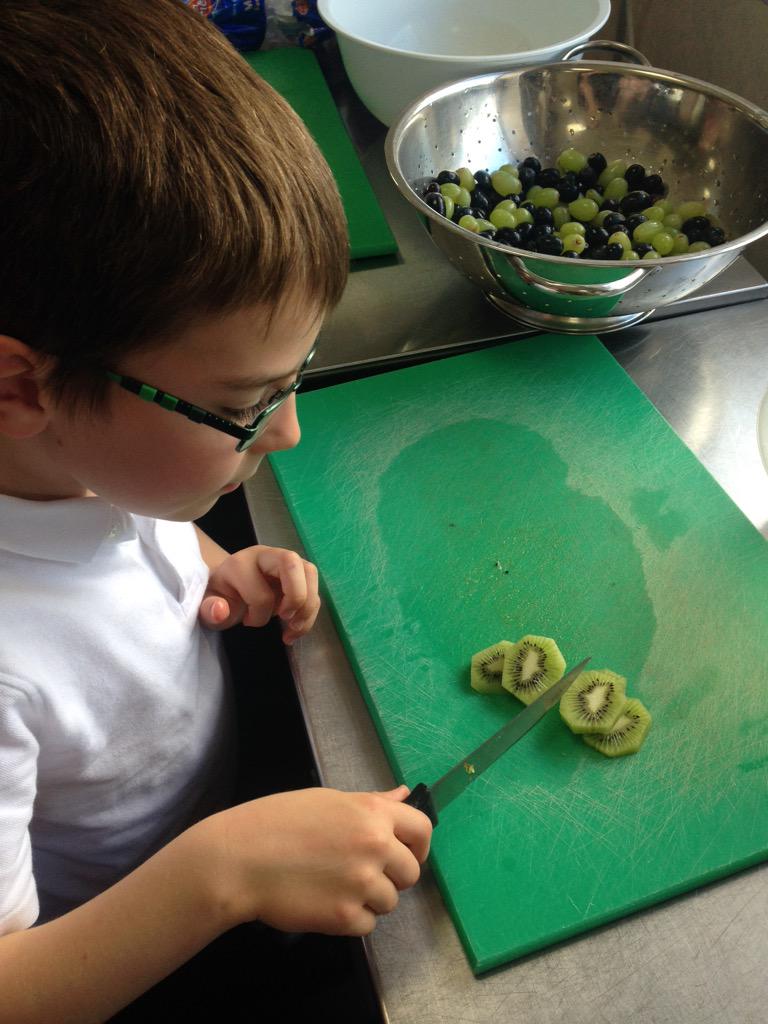 LearningLucy2L's tweet photo. We developed our culinary skills today! http://t.co/DP7KZ3cyWz