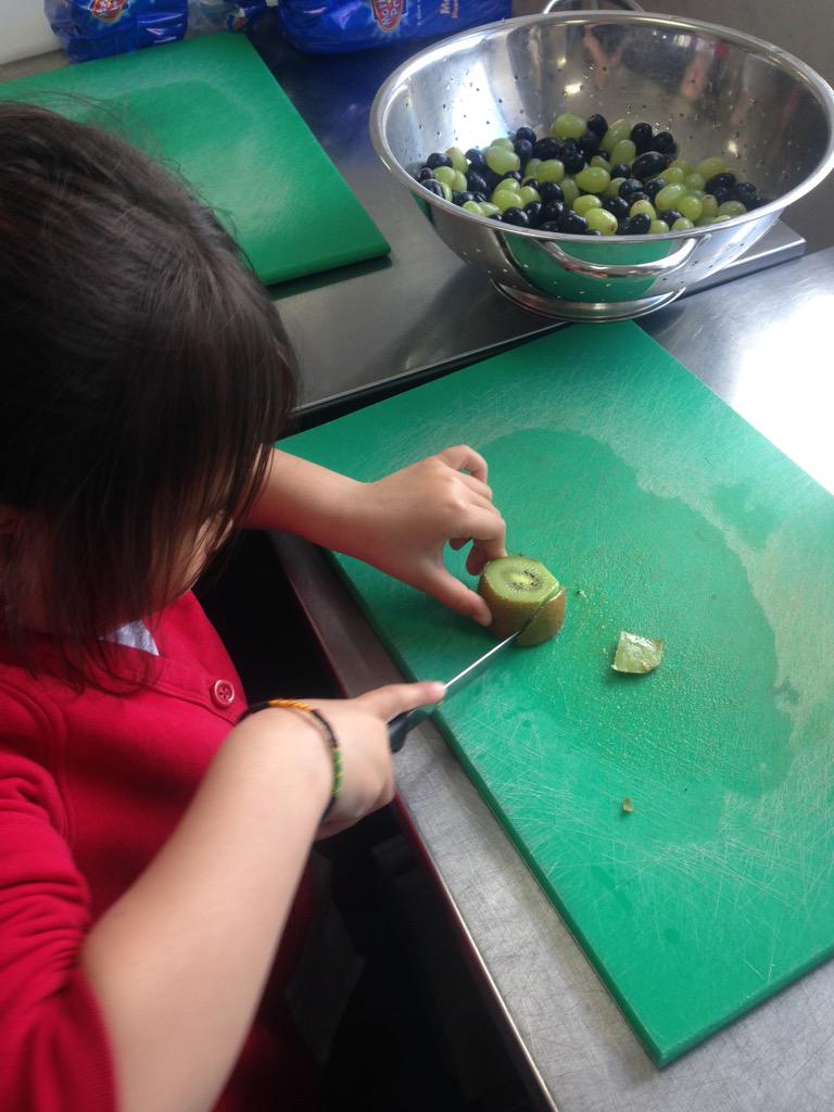 LearningLucy2L's tweet photo. We developed our culinary skills today! http://t.co/DP7KZ3cyWz