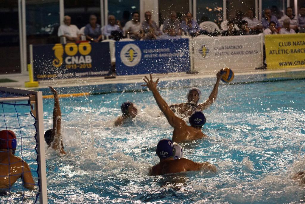 etoster's tweet photo. Hoy @billyou1200 curró como el que más con el @CNAB_oficial - @CEMediterrani de los #PlayoffsDHM #SemosJabatos http://t.co/2TNis5lKnm