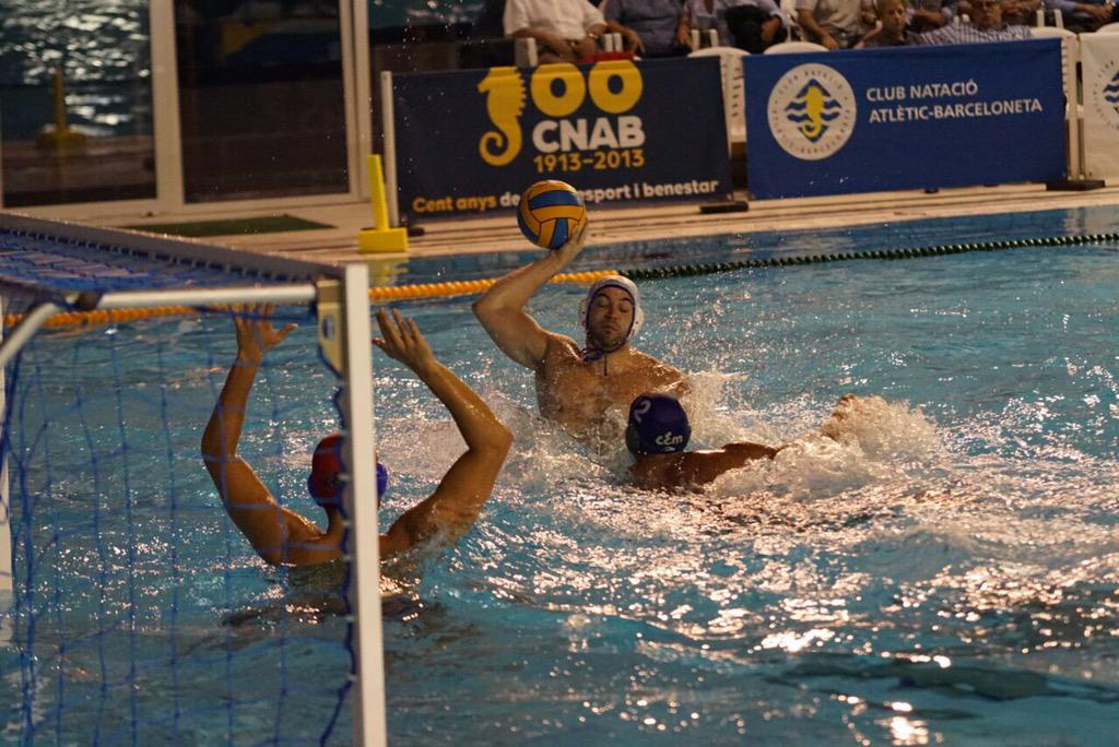 etoster's tweet photo. Hoy @billyou1200 curró como el que más con el @CNAB_oficial - @CEMediterrani de los #PlayoffsDHM #SemosJabatos http://t.co/2TNis5lKnm