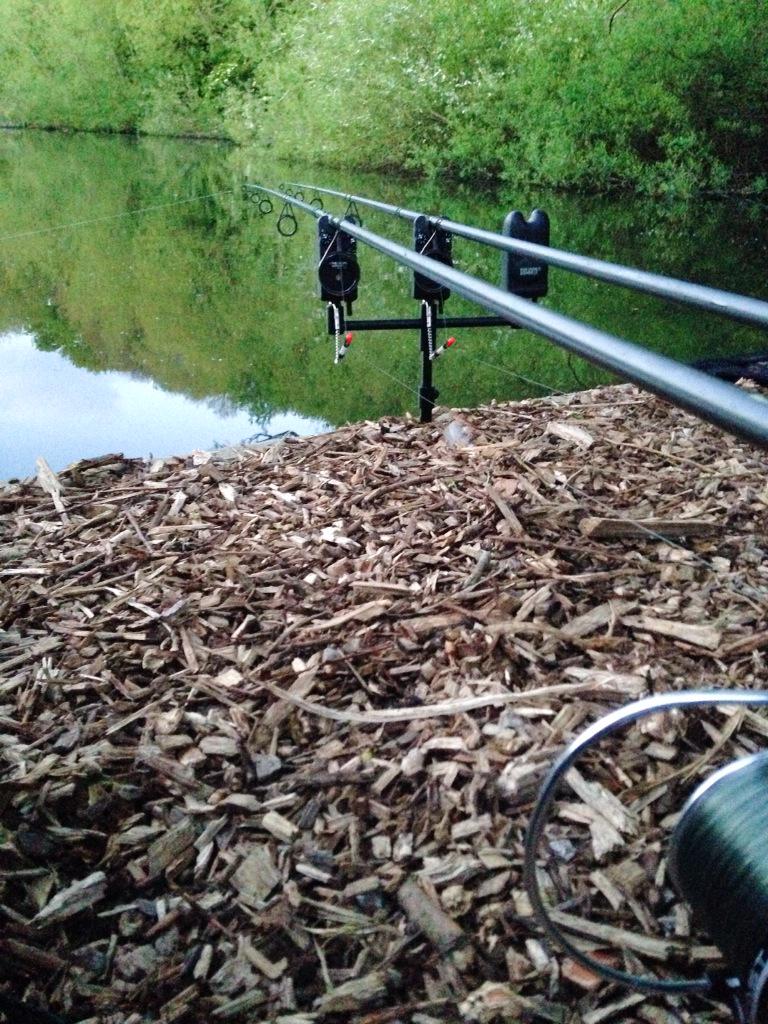 mattbarlow18's tweet photo. Traps are set @TeamBaitBucket #herefishyfishy http://t.co/Ggaj5T14Y4