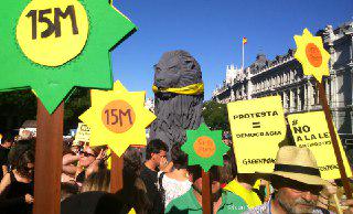 EspacioComun15M's tweet photo. Seguimos #2015MAniversario http://t.co/ZhIoIb9nbu @AsambleaUsera
@asam_villaverde
@Invisibles_T
@appaseoextremad http://t.co/hZY3uNn4p3