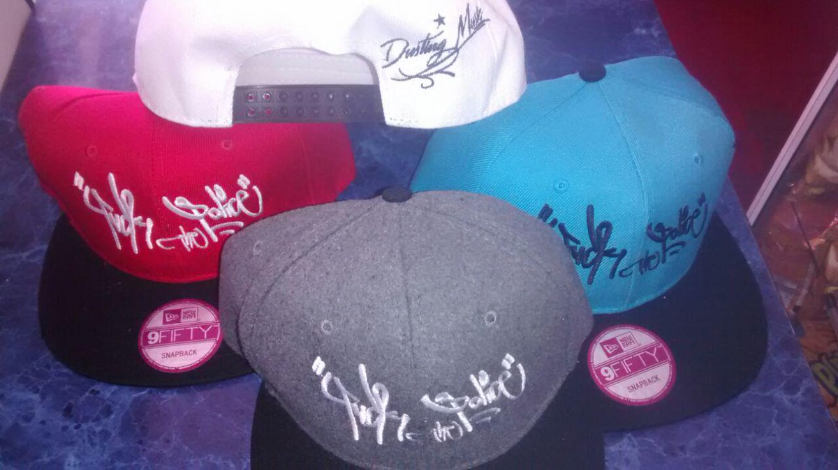 DUSTINGMUSIC's tweet photo. Llegaron más regalos para los seguidores de #SoundlandFest... http://t.co/TVbusYYyee