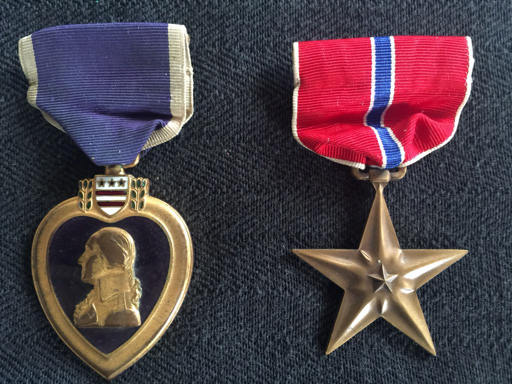 rwmacarevey's tweet photo. Purple Heart #purpleheart Dec 28, 1942 Bronze Star #BronzeStar http://t.co/ysxv0aARKf