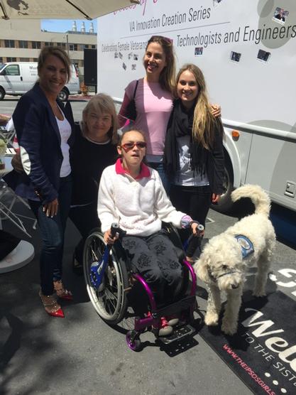 sarahaustin's tweet image. Supporting our vets @TheGirlsLounge #codingFTW