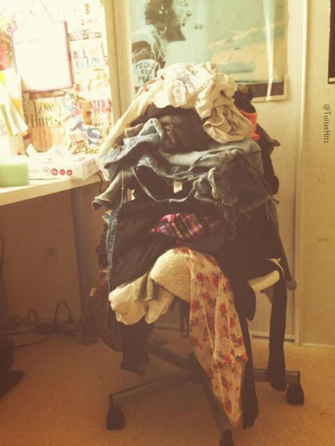 TuiterHits's tweet photo. Todos tenemos "LA SILLA". http://t.co/7OjM71jpAV