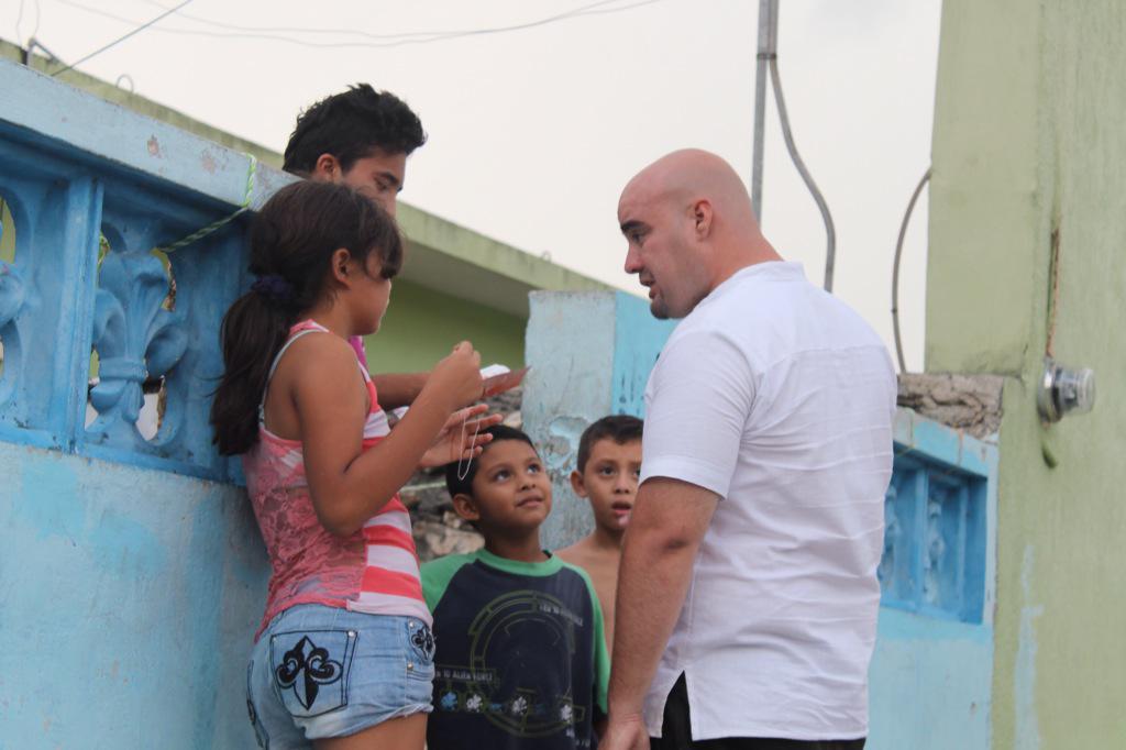 MovCiudadanoYuc's tweet photo. "Propongo una mejor movilidad para Mérida" @WilliamDuarteMx http://t.co/hRkTSItP6l