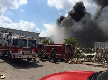 postandcourier's tweet photo. Firefighters working blaze at Sonoco Recycling plant #chsnews (by @mboughtonPC)  http://t.co/wnChv0bXXI http://t.co/pGceks8xdx