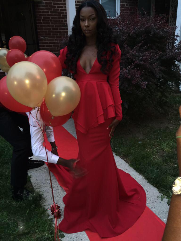 PromPics015's tweet photo. This beauty .. 🙌🙌👑

@KeepinUp_WitTia ❗️❗️❗️😘 http://t.co/yaJnZMviIS
