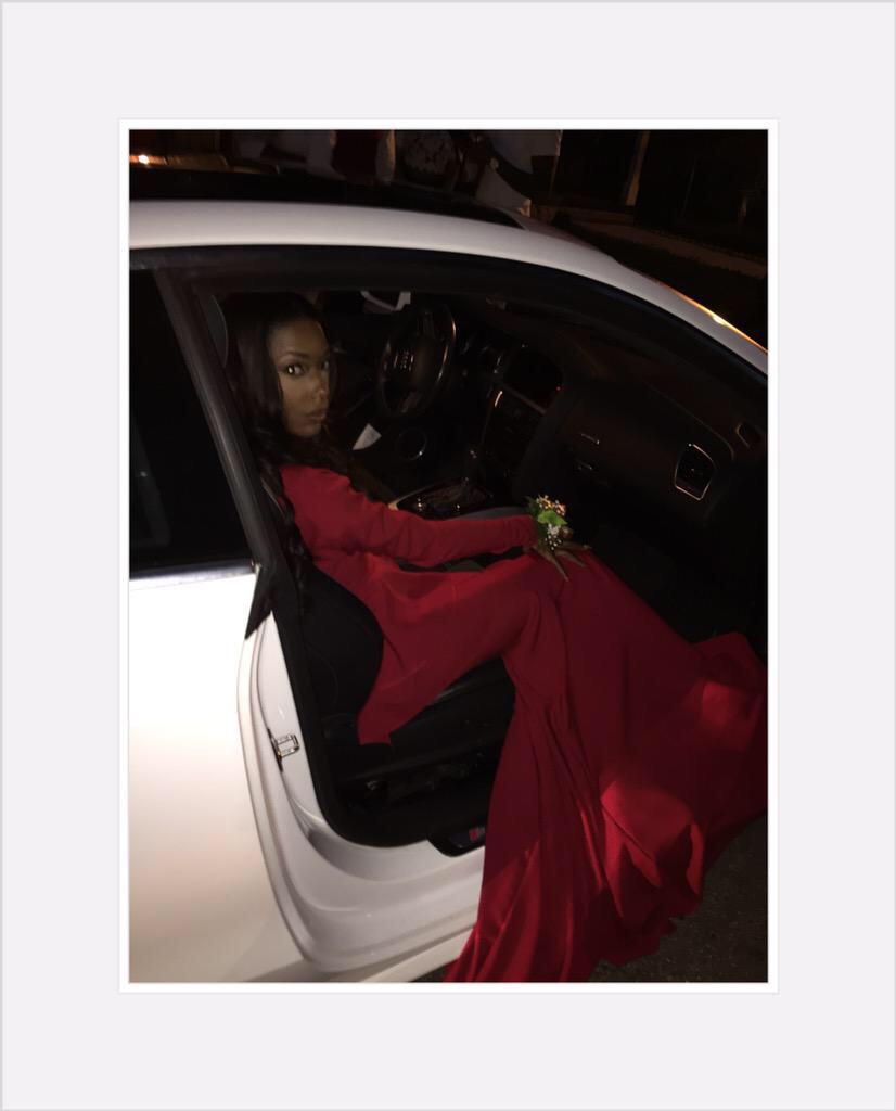 PromPics015's tweet photo. This beauty .. 🙌🙌👑

@KeepinUp_WitTia ❗️❗️❗️😘 http://t.co/yaJnZMviIS