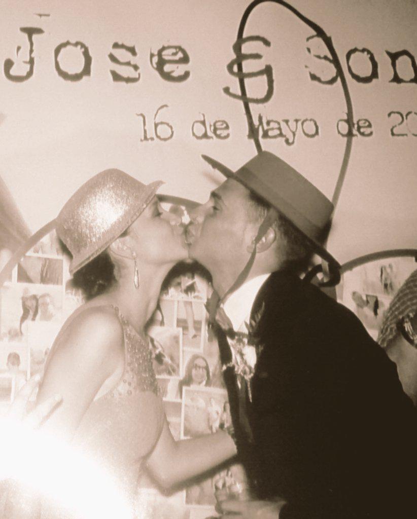 Vanef92's tweet photo. Bailando contigo el mundo se para como si no hubiera un mañana #tequiero @JC_Browm http://t.co/oorkHOCggJ