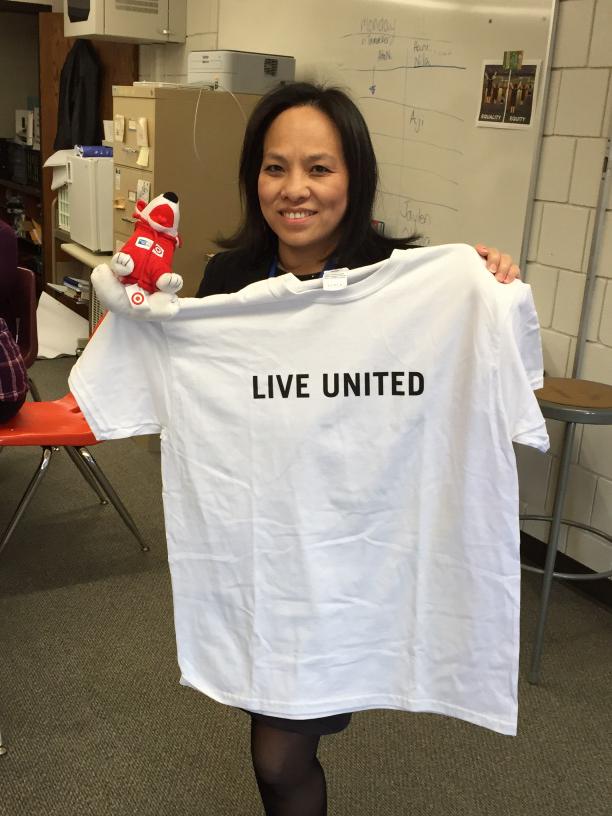 Michelle_O145's tweet photo. @ChristineVang11 ready to #liveunited with @Target and #spotlightinitiative. http://t.co/AalNSpSna2