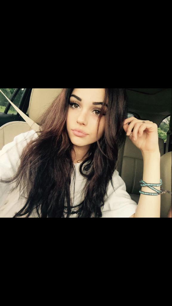 UrFandomFaves's tweet photo. RT or Fav if you love: @MaggieLindemann http://t.co/rHOtf4wO8G