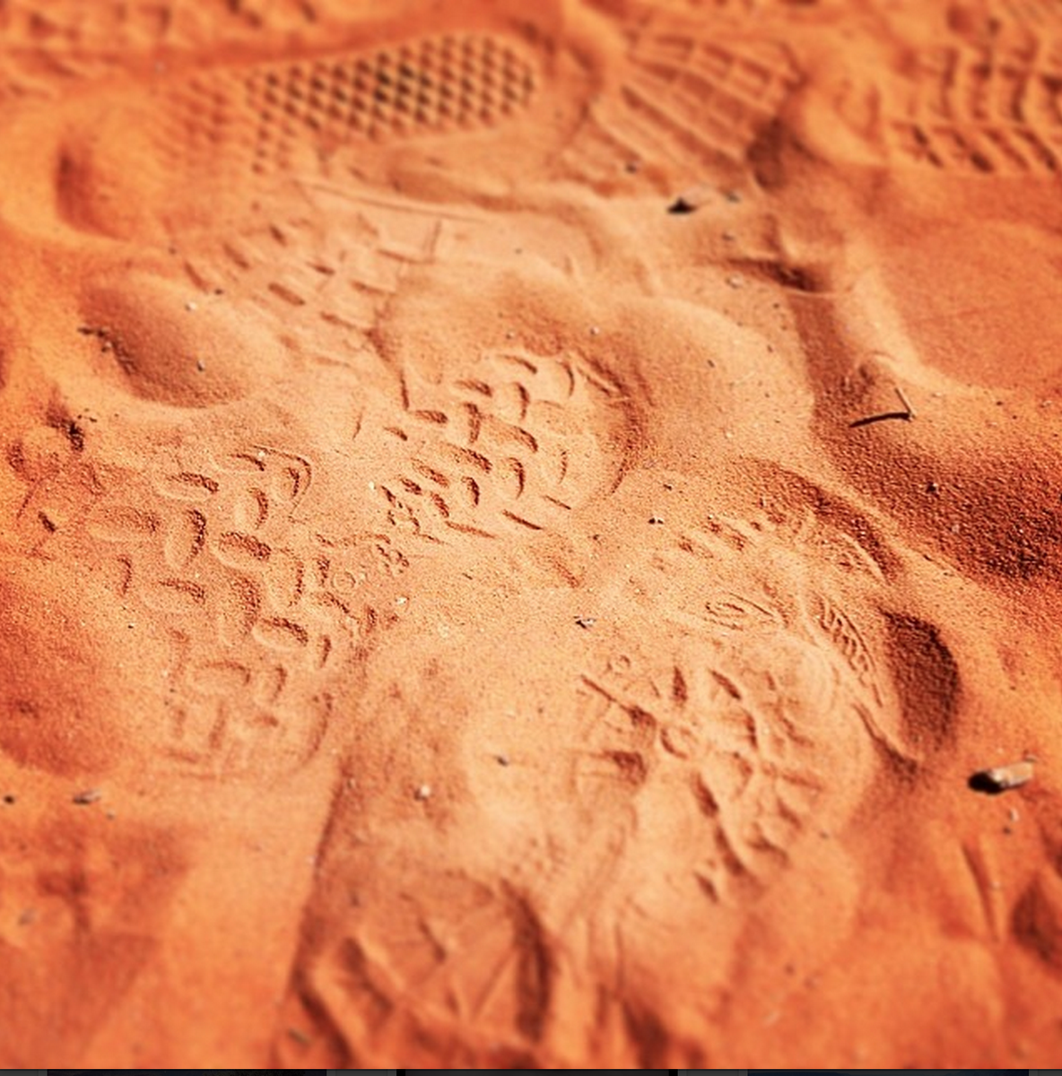 OneJulianPrice's tweet photo. When the #future looks back on us, will they call these #hieroglyphics? #RVCrazy #desert http://t.co/LF1b1yGfwZ