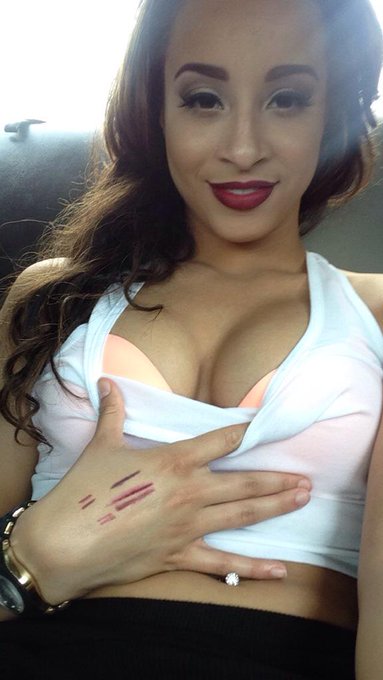 I was trying on lipstick at Mac👄 http://t.co/hsViRLchfC<a href="/tag/caymanislands"class="tags"><span>#caymanislands</span></a>