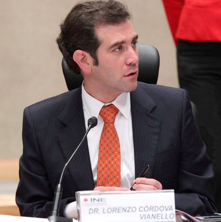 |<a href="/lorenzocordovav/">Lorenzo Córdova V.</a> se burla de una comunidad indígena a la que dio asesorías y queda grabado sinembargo.mx/19-05-2015/134…