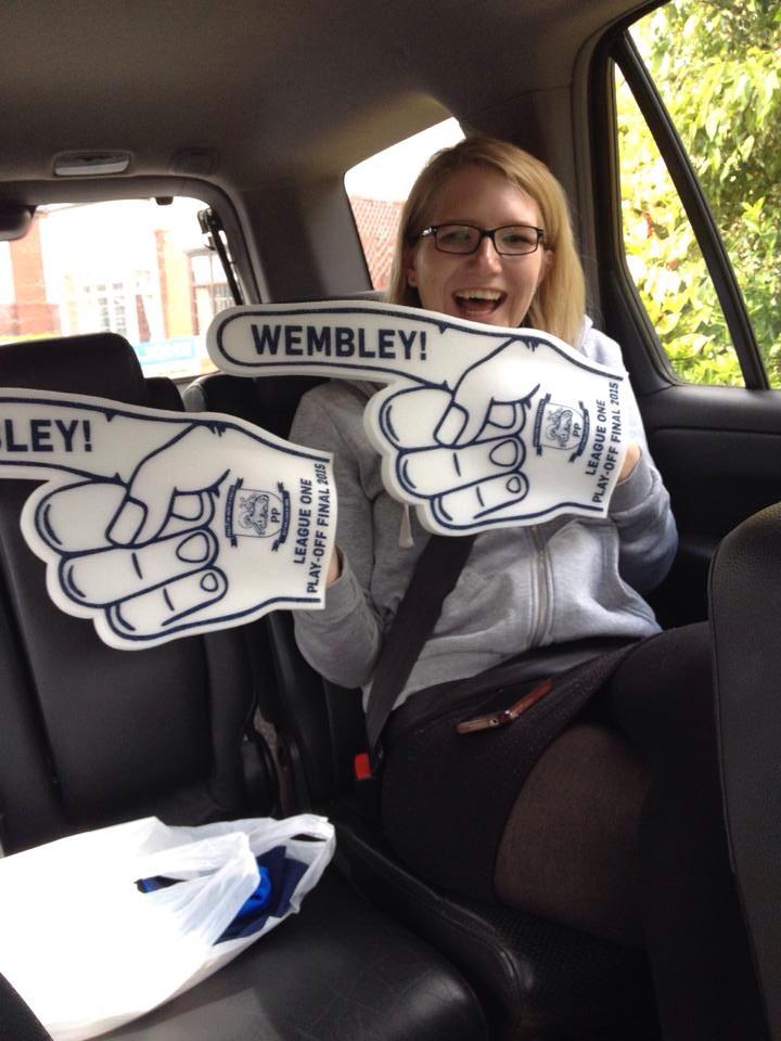 Jax382000's tweet photo. @pnefc which way to Wembley, @clarawalker1? #comeonyouwhites http://t.co/u4yN9Im2k3