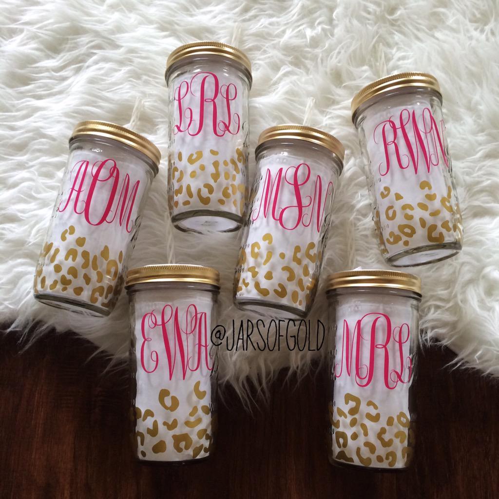 JarsOfGold's tweet photo. #monogram #cheetah #cheetahprint #masonjartumbler #jarsofgold #pinkandgold @JarsOfGold http://t.co/ls4FhSygWW