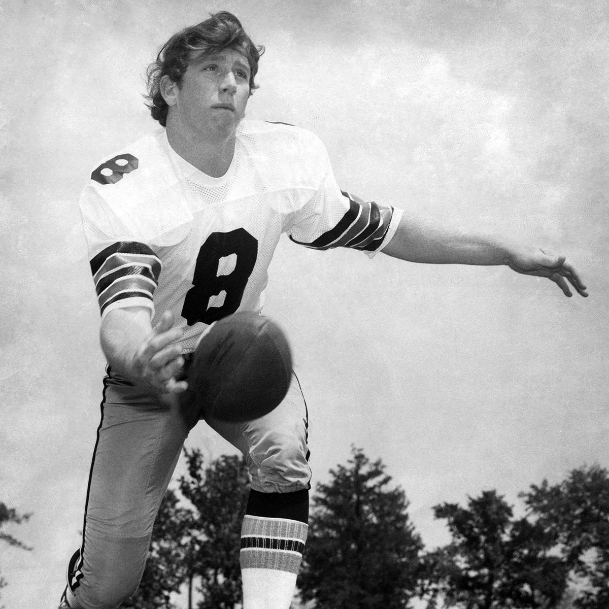 Before Peyton and Eli...
There was Archie.

Happy 66th Birthday, Archie Manning! 