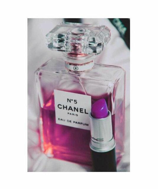 The_Beautyy_Box's tweet photo. Even if your not a fragrance girl find a lotion or oil/ body wash that's perfect for you http://t.co/9yNvOAoll1