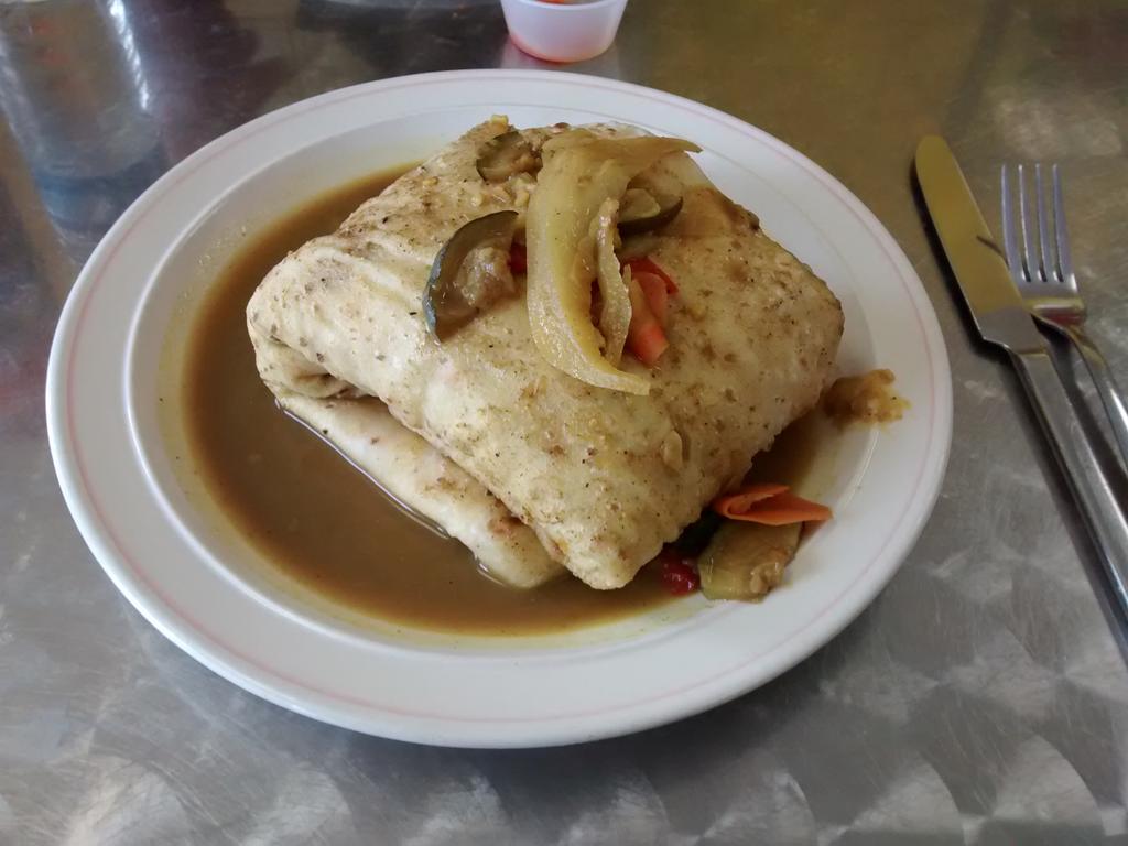 I had <a href="/dhotshoppe/">D Hot Shoppe</a> for lunch with some delicious #ScorpionPepper sauce!

🔥 🔥 🔥