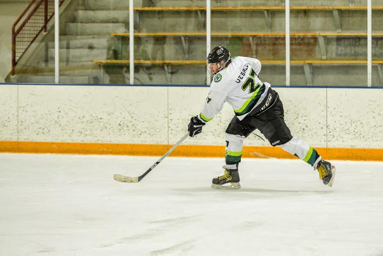 hrbekroenick's tweet image. @stxhockey loving your gear.  Have to get protective next. This one was the game winner #playwithprecision