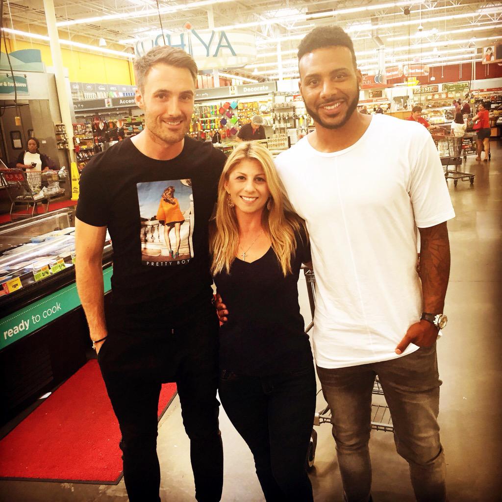 crystalcalvillo's tweet photo. @GilesBarnesReal  Love this stud and his soccer skills! God almighty continue to bless you! #houstondynamo http://t.co/TGqDGDM9IS