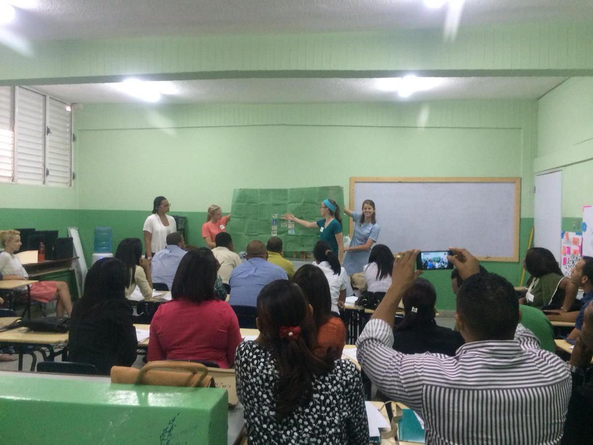 ProfJenCollins's tweet photo. Professional Development w Dominican teachers from Hato Mayor #awesome #jbip2015 @QueensAbroad http://t.co/EXaFE0bGzi
