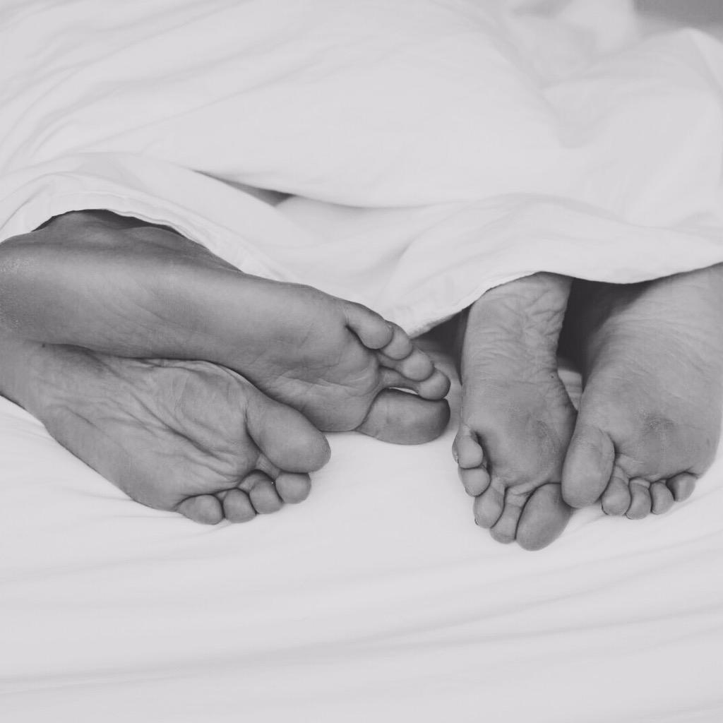 alexanderkenton's tweet photo. Going #WithoutShoes w/ @JustineIaboni. For every shoeless photo tagged, @TOMS will give... https://t.co/OJ85acvOmE http://t.co/anW5gFJdsx