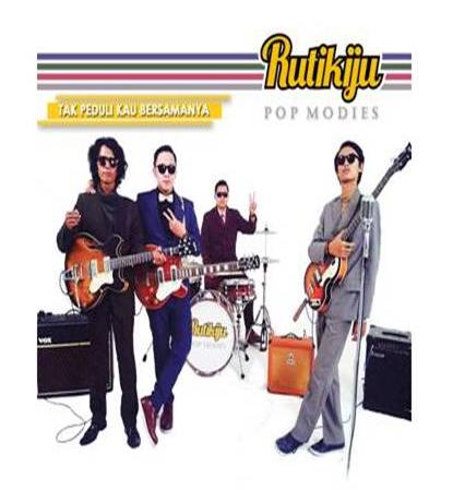 #TakPeduliKauBersamanya <a href="/rutikiju_band/">IG: RUTIKIJU</a> <a href="/RezyRuki/">IG: rezyruki</a> @Frygian  <a href="/bimantararagil/">bimantara</a> | @RPM_Musik mahamerulambar.com/2015/05/rutiki…