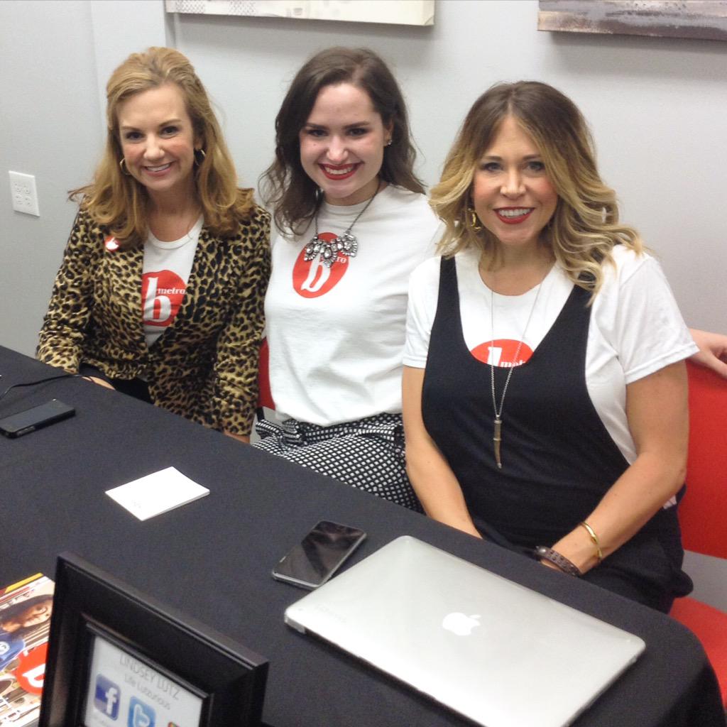 We're live blogging with @chicmadesimple and @lifelutzurious at MD Wellness &amp; Aesthetics! Follow with #MDWellness