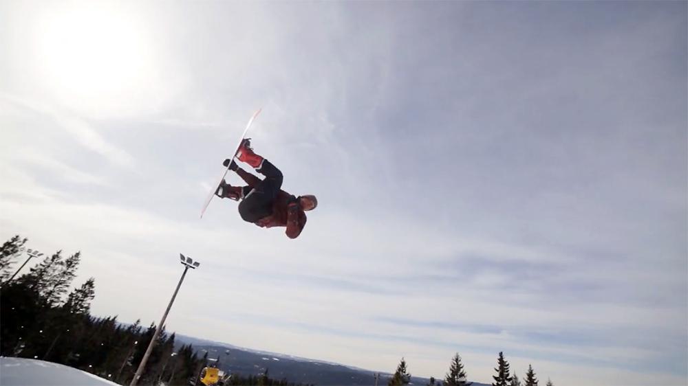 WolfBoy-Zing leverer footage på løpende bånd! #playboard #playboardmagazine playboard.no/Snowboard/Seso…