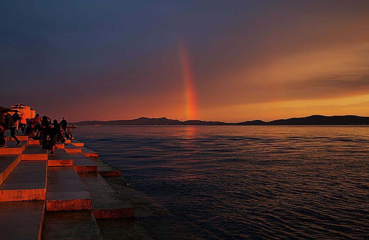 vzadar's tweet photo. Rainbow from the Sea organ @LikeZadar @eZadar @Visit__Croatia #sunset #rainbow #Croatia #Zadar #breathtaking http://t.co/TTLRT4G8OA
