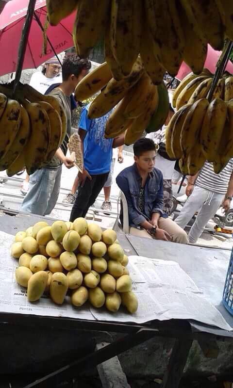 KathNielDiaries's tweet image. "@KathNielGalaxy: Pangako Sayo taping! DJ, give us some of your fruits! Kidding! 😂👊🏼 #PSYAngPagsinta http://t.co/i8NawLKrzR"