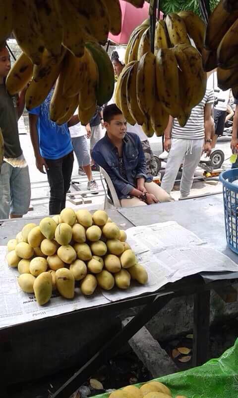 KathNielDiaries's tweet image. "@KathNielGalaxy: Pangako Sayo taping! DJ, give us some of your fruits! Kidding! 😂👊🏼 #PSYAngPagsinta http://t.co/i8NawLKrzR"