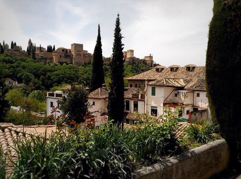 AlArtesania's tweet photo. Buenos días! http://t.co/rnwRFCVCAZ #Granada #Alhambra #handmade #art #Andalucía http://t.co/SWuLbs5IOj