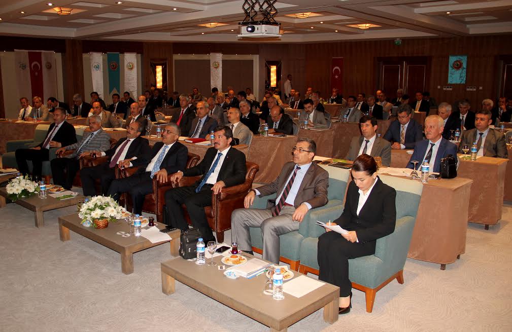OGMgovtr's tweet photo. 2015 Yılı Yangınlarla Mücadele Çalışmaları Değerlendirme Toplantısı Yapıldı
Ayrıntılar: http://t.co/fg8zOD4UV9 http://t.co/WnFj03HUey