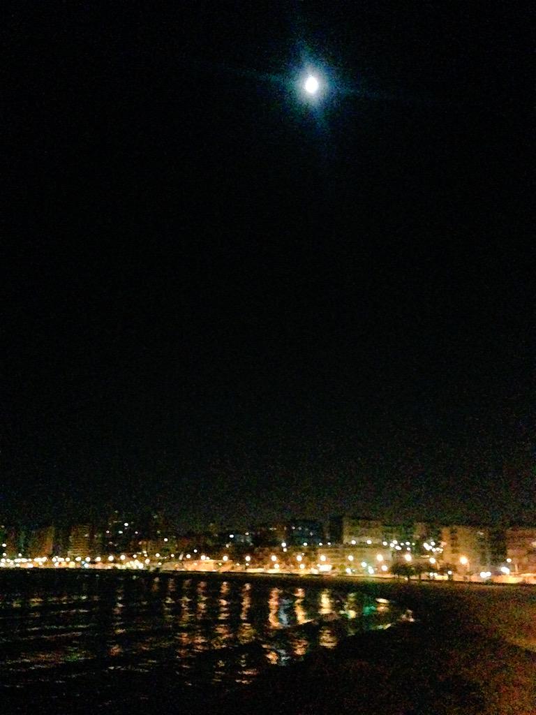 AinhoaJover's tweet photo. "Look how they shine for you" 💙 http://t.co/GypcLZHGH8