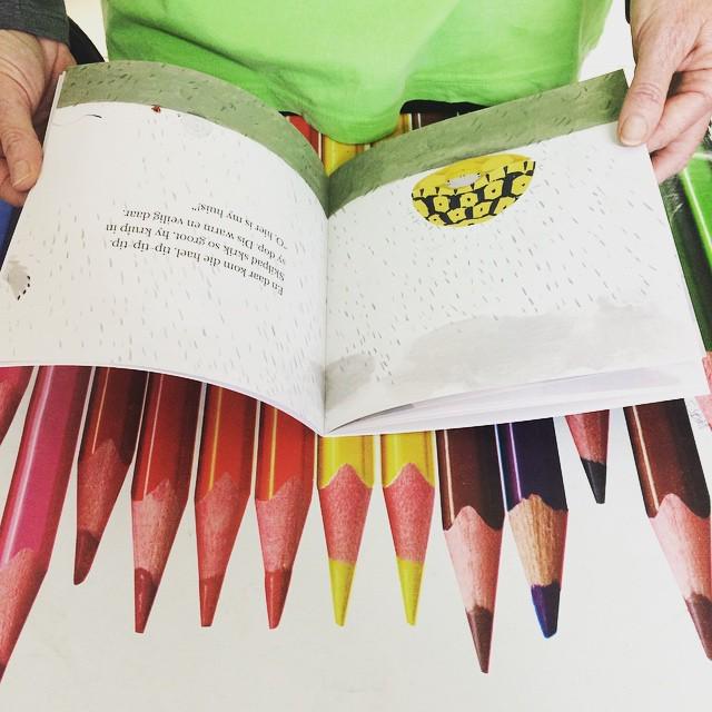 bella_velo's tweet photo. Nothing beats the smell of new books! Delivering 5000 new @bookdash books all @creativecom… http://t.co/wcHHLy2mPb http://t.co/VgyJJB0C7D