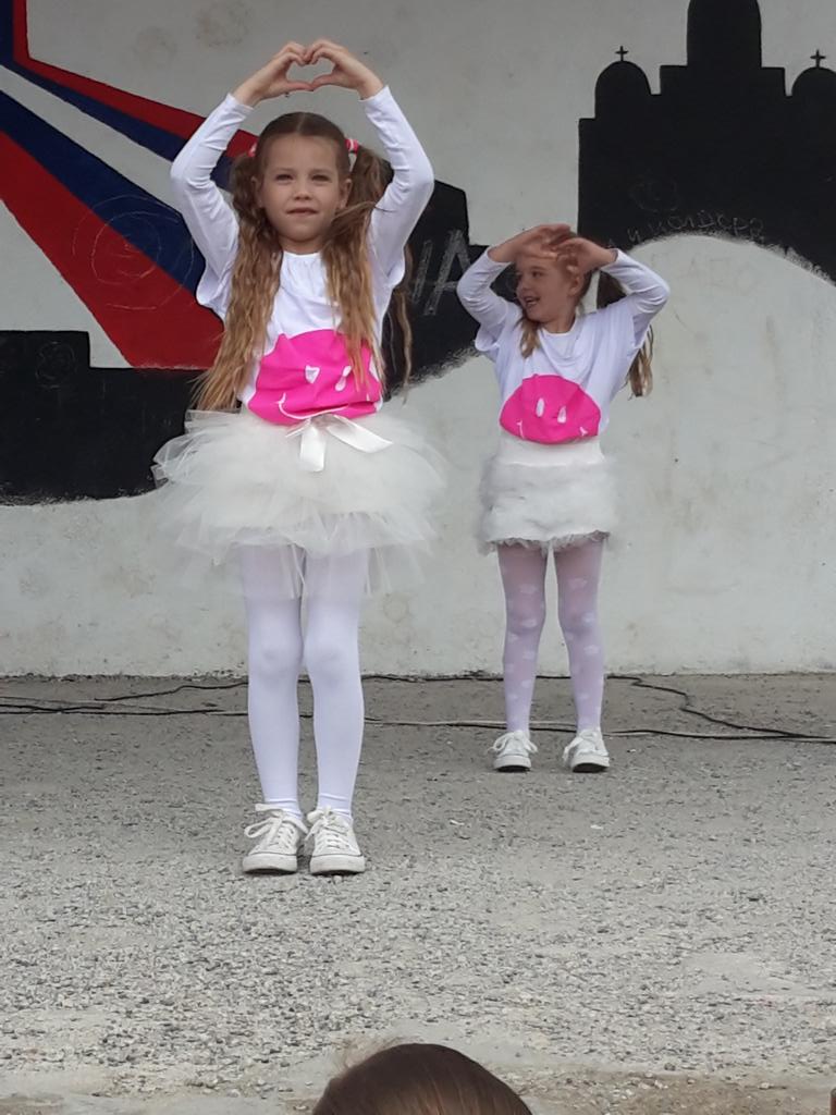 drMARINA79's tweet photo. #Dan #Izazova #Street #Dance #Kosovska #Mitrovica #pcelice http://t.co/kuVaMZF4yn