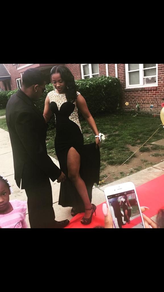 thehighprom's tweet photo. its not all about basketball with these 3 young lady's they can slay too🔥😍🏀 #SLAYED #Ballers #KilledIt #ChesterProm http://t.co/aPzJEjPgaF