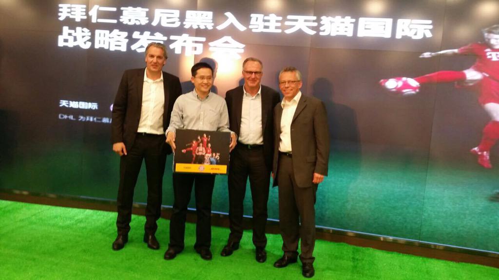 Feliciaghx's tweet photo. Jeff Zhang receiving FCB merchandise delivered by #DHL, ready to be loaded on Tmall Global #MiaSanMia #ecommerce http://t.co/uSRKRPpWpA