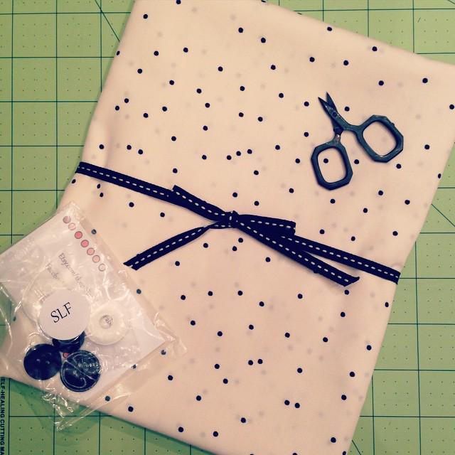 AgnesBellamy's tweet image. Two more yards of #HelloBear #FireflyWhisper up on the cutting table tonight for #biastape… bit.ly/1SbQ6qd