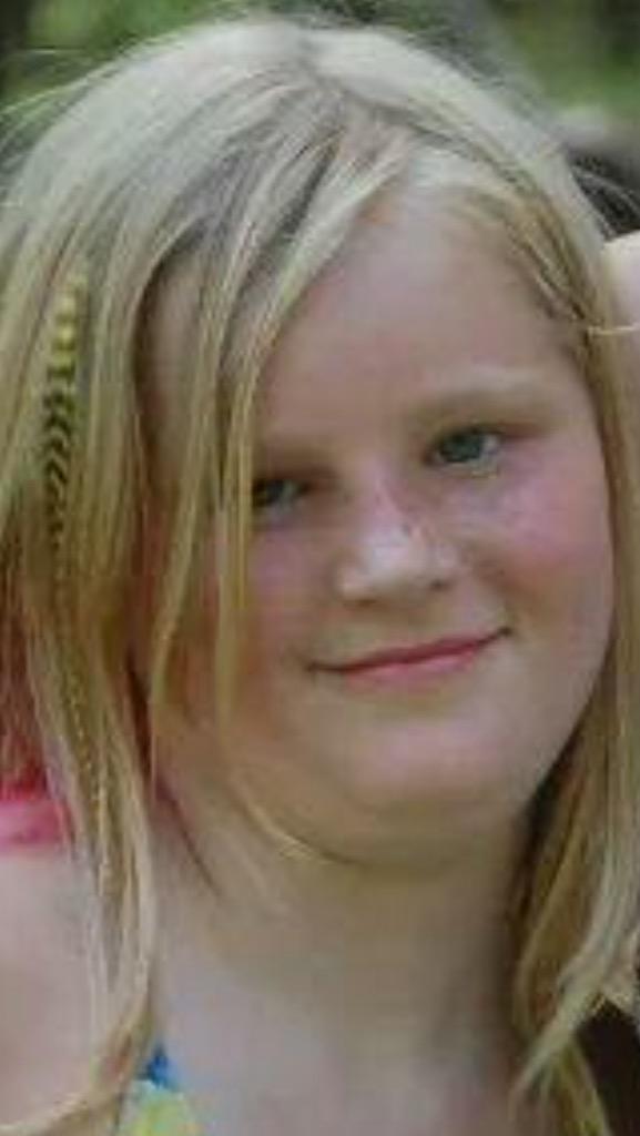 _megan00's tweet photo. When life sucks @its_cora_thorpe http://t.co/ZWkHwNTio4